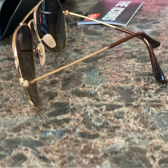 Ray-Ban Aviators - Picture 6 of 9